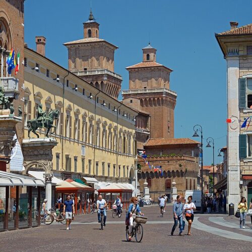 Comunicazione del progetto di recupero e valorizzazione del Castello Estense di Ferrara